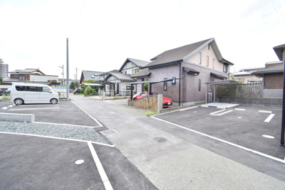 【駐車場】 | アテレーゼOne西町 | 駐車場があります