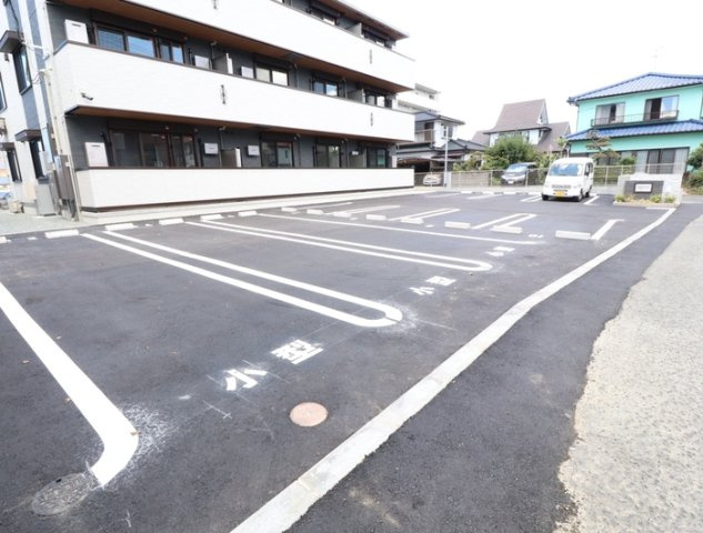 熊本市中央区萩原町のアパートの駐車場