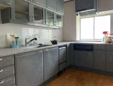 北条３丁目　中古一戸建てのキッチン|システムキッチン　ビルトインコンロ
■物件内覧・資金計画相談・住宅ローン相談、リフォーム相談、お問合せ受付中■
※当日・翌日のご内覧、ご相談はお電話でのお問合せがスムーズです！