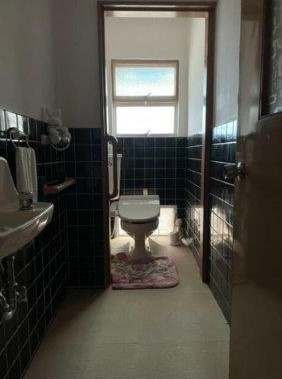 北条３丁目　中古一戸建てのトイレ|トイレ　ウォシュレット付き
■物件内覧・資金計画相談・住宅ローン相談、リフォーム相談、お問合せ受付中■
※当日・翌日のご内覧、ご相談はお電話でのお問合せがスムーズです！