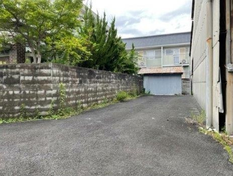 北条３丁目　中古一戸建ての前面道路含む現地写真|前面道路含む現地写真　幅員2.9ｍ
■物件内覧・資金計画相談・住宅ローン相談、リフォーム相談、お問合せ受付中■
※当日・翌日のご内覧、ご相談はお電話でのお問合せがスムーズです！