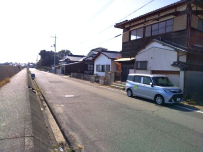 【前面道路含む現地写真】 | 床波５丁目中古住宅