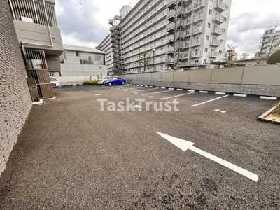 【駐車場】 | エスリード大阪クレストコート