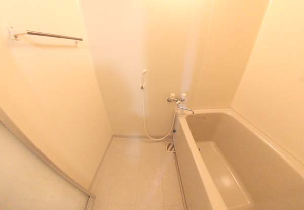 パストラルのぞみ野の浴室|落ち着いた空間のお風呂です