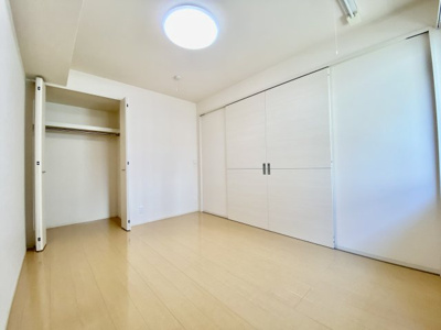 【洋室】 | D-room内原 B棟