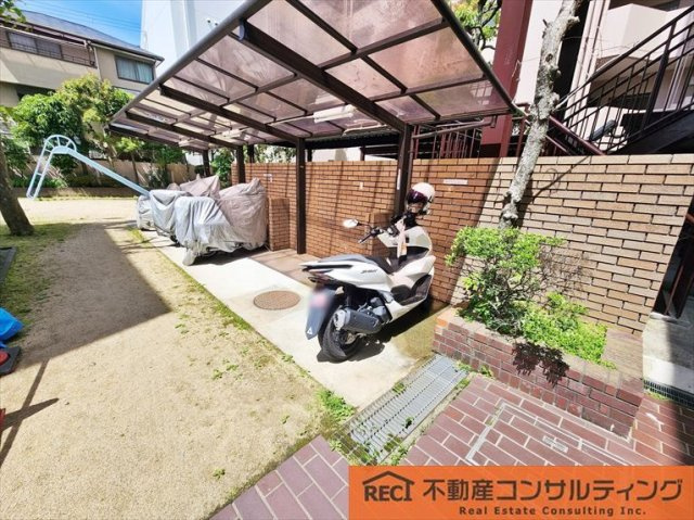 朝日プラザ六甲Ⅰの駐車場