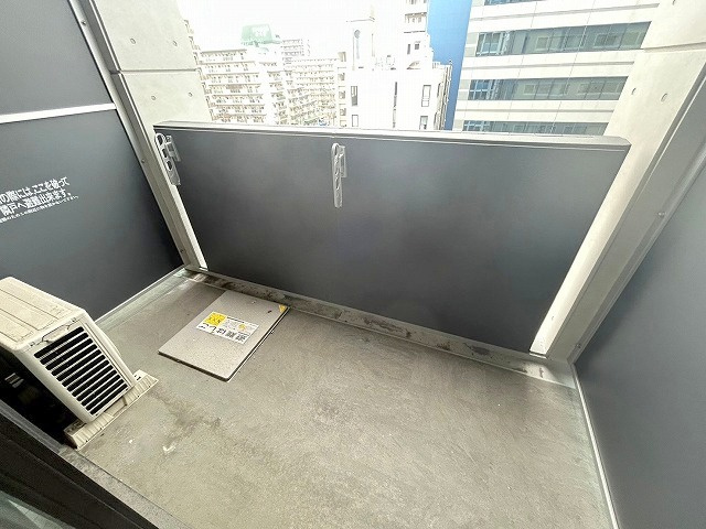 LaDouceur新大阪のバルコニー
