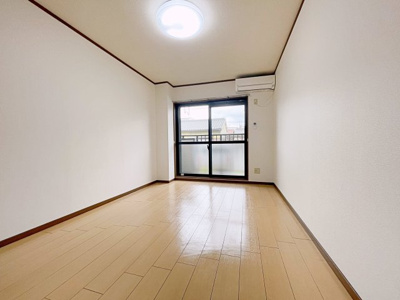 【居間・リビング】 | コーポ鏡【名古屋市賃貸・洗面脱衣室】