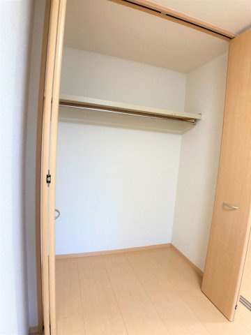 セジュール赤羽根の収納|別部屋同一間取りのお写真となります。