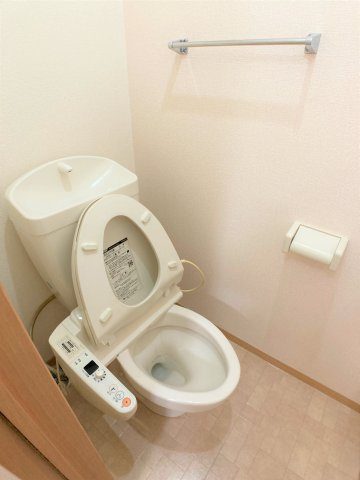 セジュール赤羽根のトイレ|別部屋同一間取りのお写真となります。