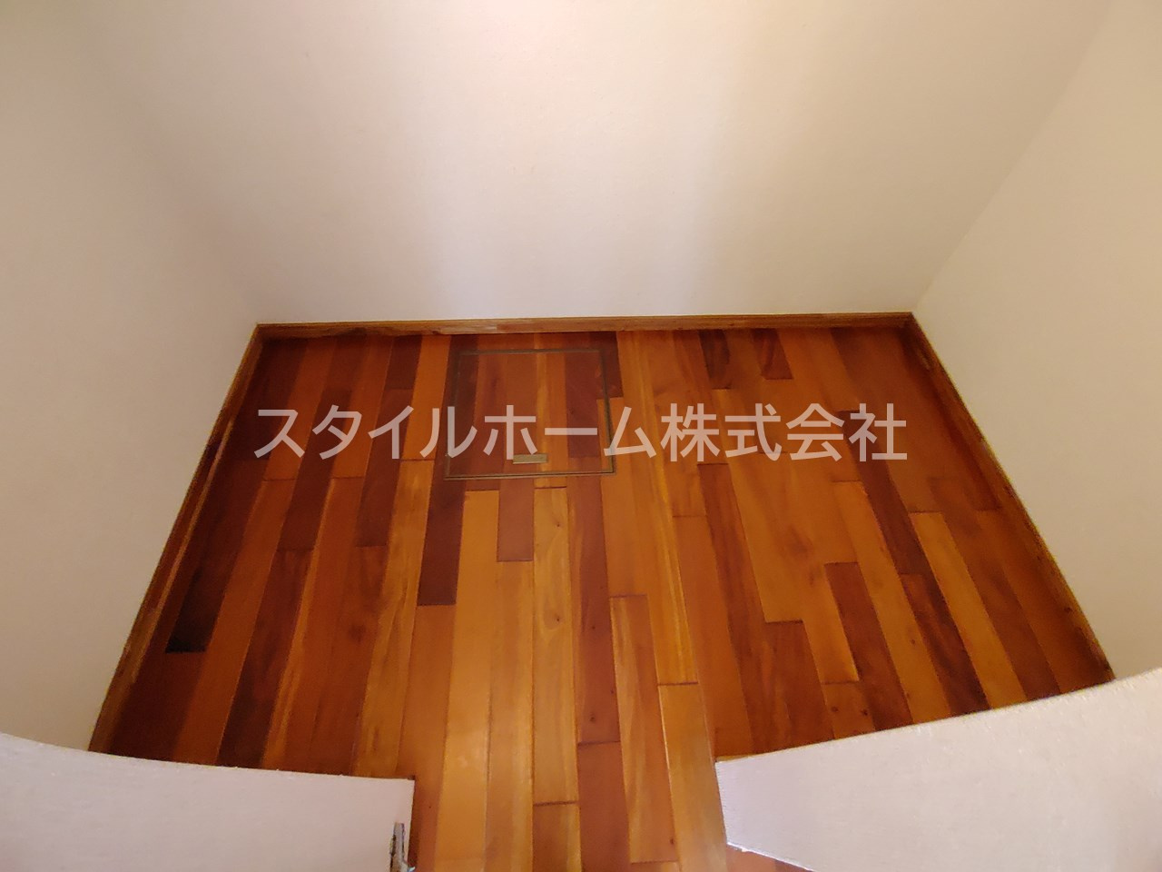 セザンヌ新栄３の収納