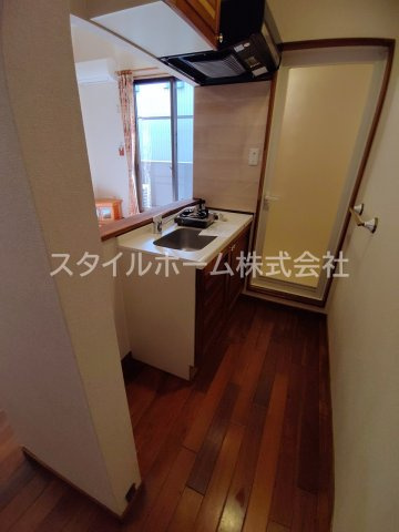 セザンヌ新栄３のキッチン