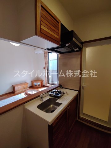 セザンヌ新栄３のキッチン