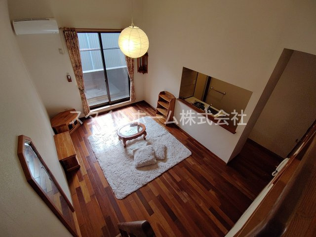 セザンヌ新栄３の居間・リビング