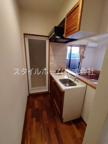 セザンヌ花田２の内装|別部屋写真です。