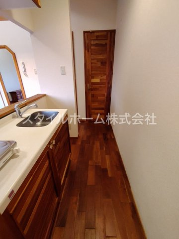 セザンヌ花田２の内装|別部屋写真です。