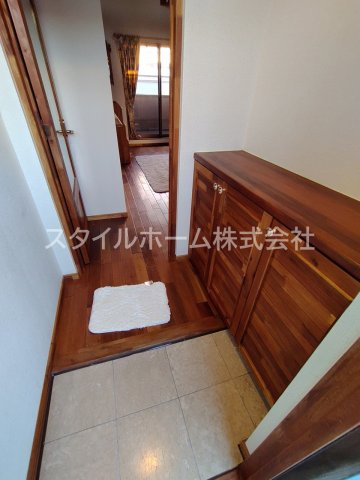 セザンヌ花田２の玄関|別部屋写真です。