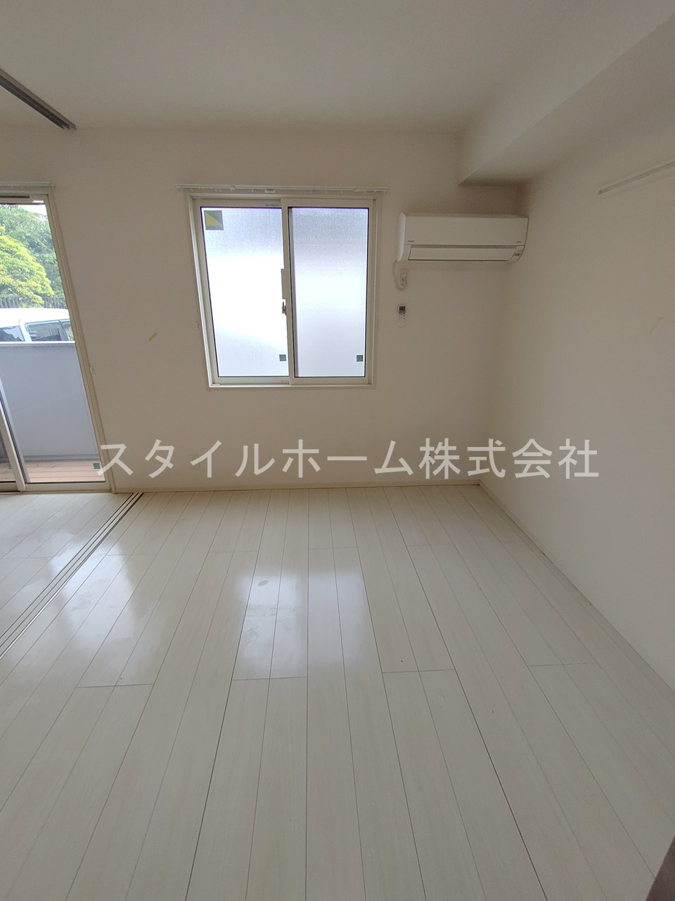 よつ葉館・蒼い館・まほろ館・ほくと館　ほくと館の居間・リビング