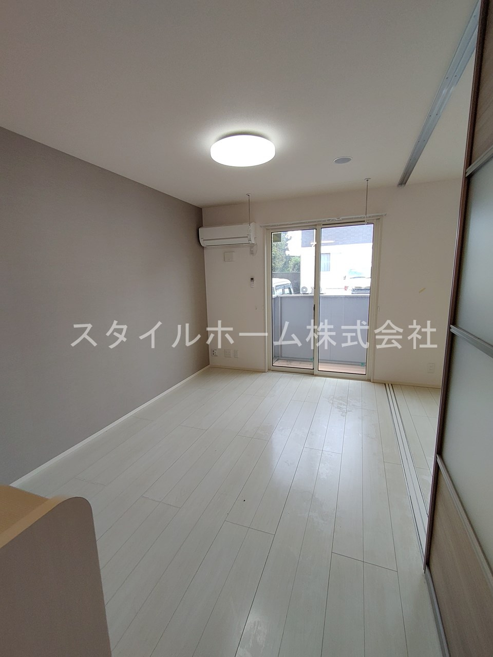 よつ葉館・蒼い館・まほろ館・ほくと館　ほくと館の居間・リビング
