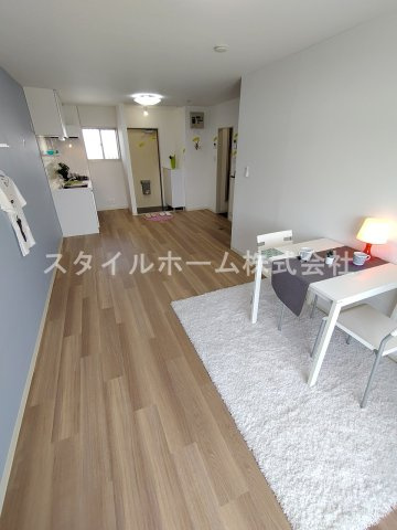 エルディム藤の居間・リビング