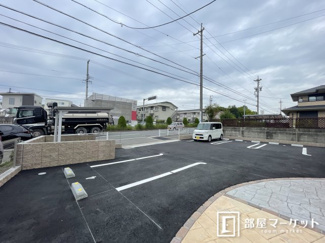 【駐車場】