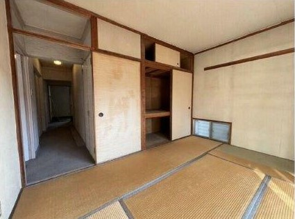 住道駅前住宅15号棟の子供部屋|和室6帖
■物件内覧・資金計画相談・住宅ローン相談、リフォーム相談、お問合せ受付中■
※当日・翌日のご内覧、ご相談はお電話でのお問合せがスムーズです！