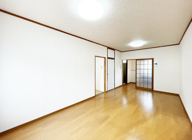 尾方ハイツの内装