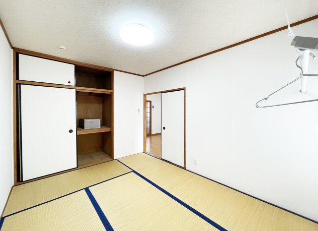 尾方ハイツの和室
