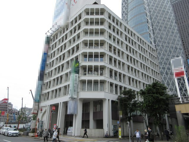 新宿区西新宿１丁目の事務所の外観