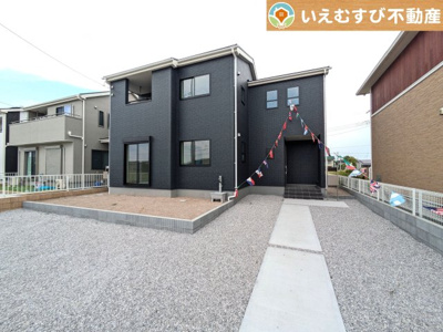 【外観】 | Livele Garden.S　太田第2阿久津町 | 【完成済み】シンプルモダンテイストの飽きのこない外観！
実際に現地を見たりゆっくりご内覧頂ければ新居での夢が膨らみますよね♪