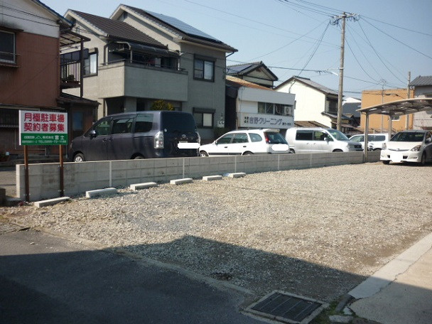 八百屋町竹内駐車場