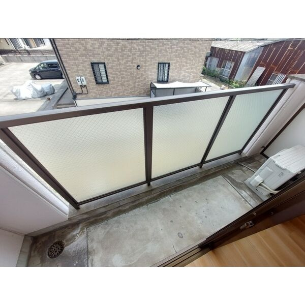 サニーハウス伏見のバルコニー