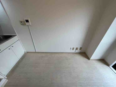 【洋室】 | パレ・ドール中野