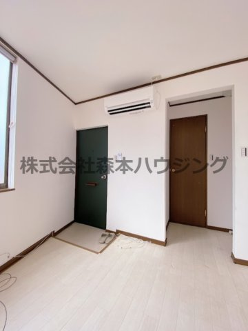 【玄関】 | 　ひびき寝屋川ハイツ | シンプルで使いやすい玄関です