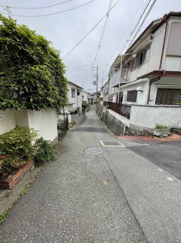 平野１丁目　古家付き土地の前面道路含む現地写真