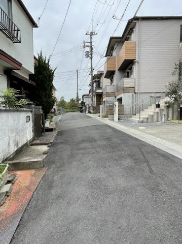 平野１丁目　古家付き土地の前面道路含む現地写真