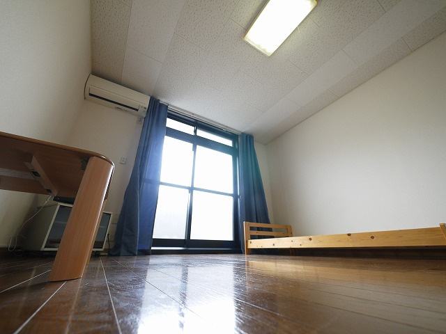 レオパレスルピナスの居間・リビング|ゆったり過ごせる居間です