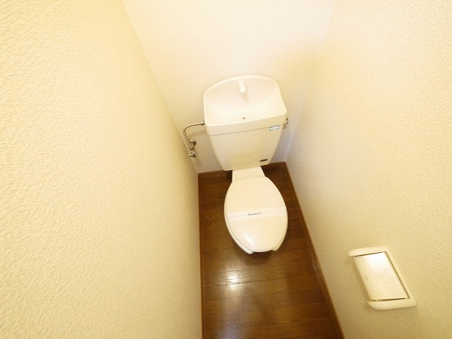 レオパレスルピナスのトイレ|シンプルで使いやすいトイレです
