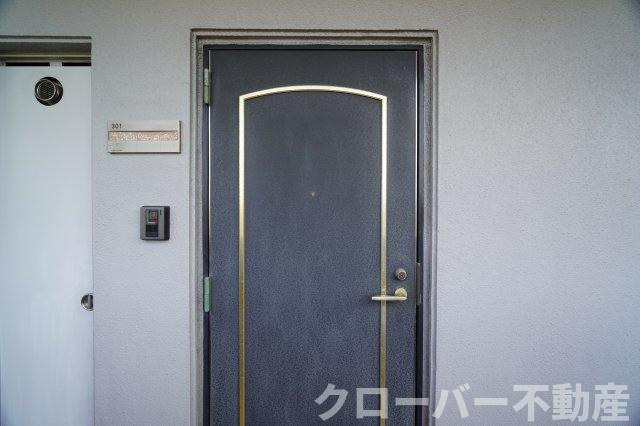 スカイハイの玄関