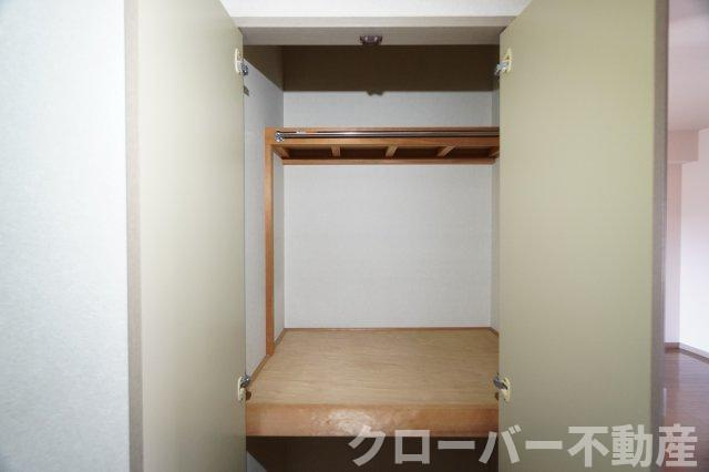 スカイハイの収納