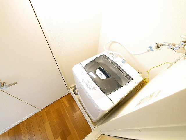レオパレス裕の設備|洗濯機付きです