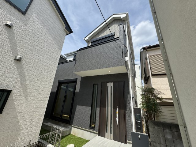 葛飾区東金町７丁目新築戸建【半田小学校：6分】の外観|2号棟外観・完成済み内覧可能です！