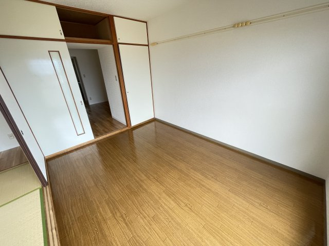 第６パールメゾン海老原の居間・リビング