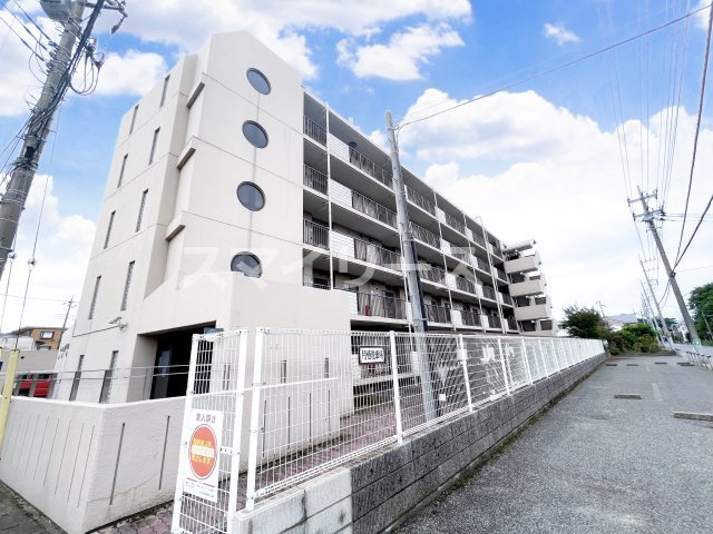 第６パールメゾン海老原の外観