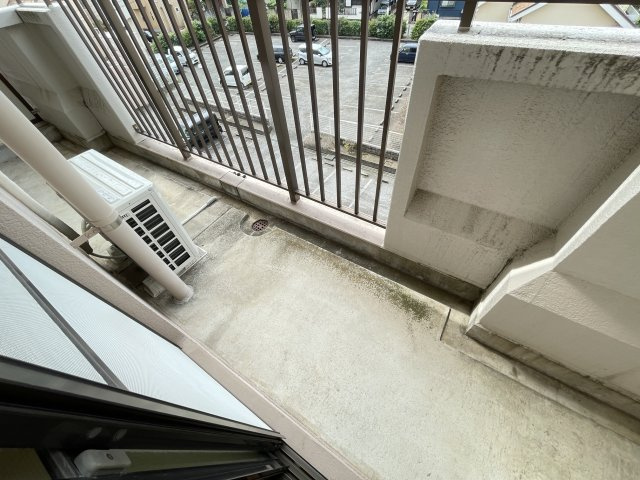 第６パールメゾン海老原のバルコニー