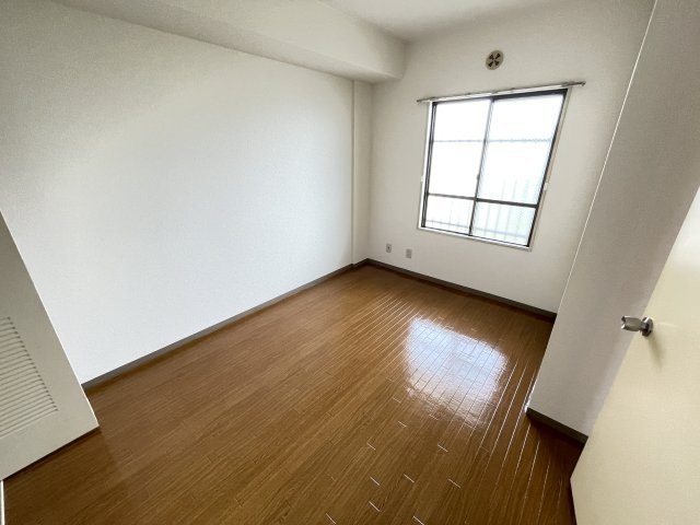 第６パールメゾン海老原の居間・リビング