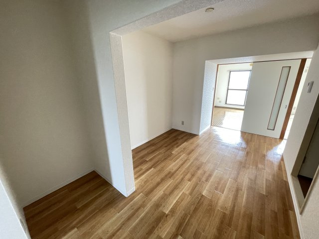 第６パールメゾン海老原の居間・リビング