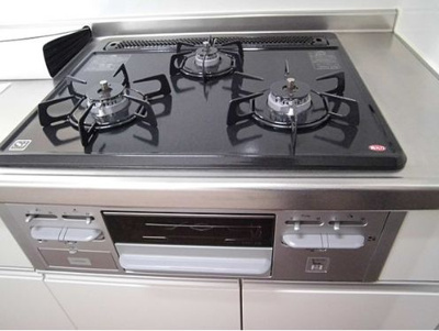 【その他】 | LSY47 | 3口ガスコンロ付きです。