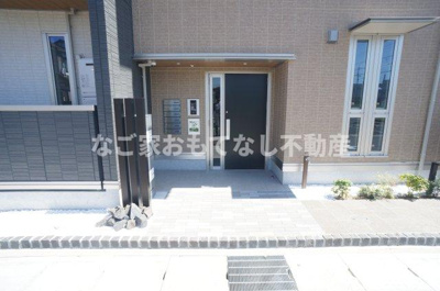 【エントランス】 | ESTORIA