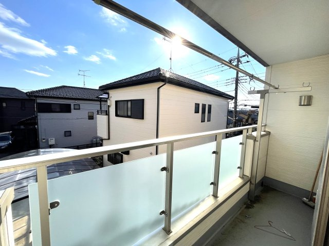 -三丁目不動産-　熊谷市石原　平成28年築のバルコニー